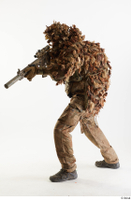  Photos Frankie Perry Army Sniper KSK Germany Poses aiming gun crouching whole body 0001.jpg